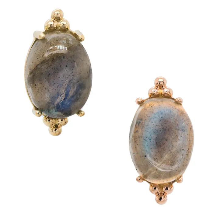 Earrings Anatometal FaraTa Threaded End in Gold with Oval Labradorite Cabochon Earrings Anatometal FaraTa Threaded End in Gold with Oval Labradorite Cabochon