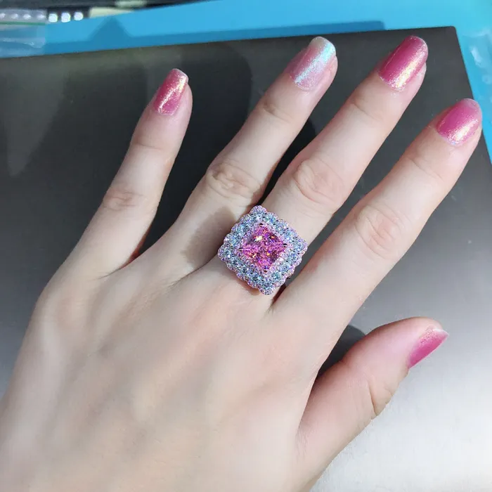 Rings Leyloon Jewelry 4 Carat Pink Square Radiant Cut Twotone Triple Halo Beadset Moissanite Ring
