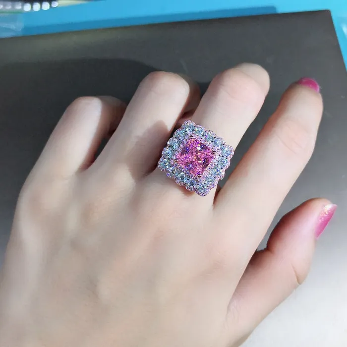 Rings Leyloon Jewelry 4 Carat Pink Square Radiant Cut Twotone Triple Halo Beadset Moissanite Ring