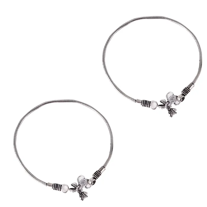 Teejh Achal Silver Oxidised Jewelry Gift Set Teejh Rings Teejh Achal Silver Oxidised Jewelry Gift Set Teejh Rings