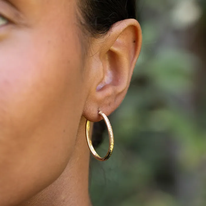 Vintage Earrings Hammered 14K Gold Oval Hoop Earrings
