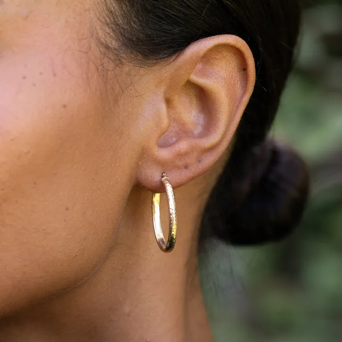 Vintage Earrings Hammered 14K Gold Oval Hoop Earrings
