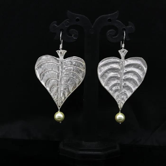 Earrings TRIBAL ORNAMENTS 925 sterling silver handmade peepal tree leaf earring with pretty hanging pearl excellent customized hoops earring summer collection ear490 Earrings TRIBAL ORNAMENTS 925 sterling silver handmade peepal tree leaf earring with pretty hanging pearl excellent customized hoops earring summer collection ear490