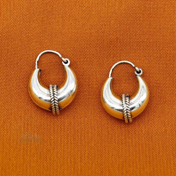 Earrings TRIBAL ORNAMENTS Vintage Design 925 sterling silver fabulous hoops earring tribal kundal earring from Rajasthan India best gifting unisex jewelry ear1048