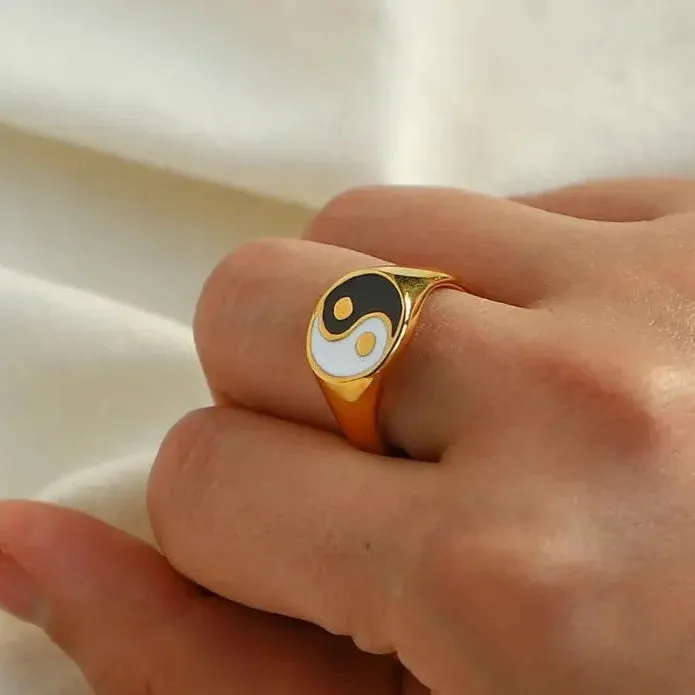 Jewelvers Rings 18K GoldFilled Enamel Yin and Yang Ring