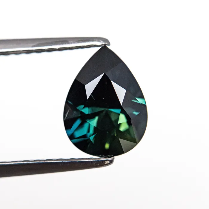 Misfit Gems Earrings 123ct 823x620x383mm Pear Brilliant Sapphire 2578307