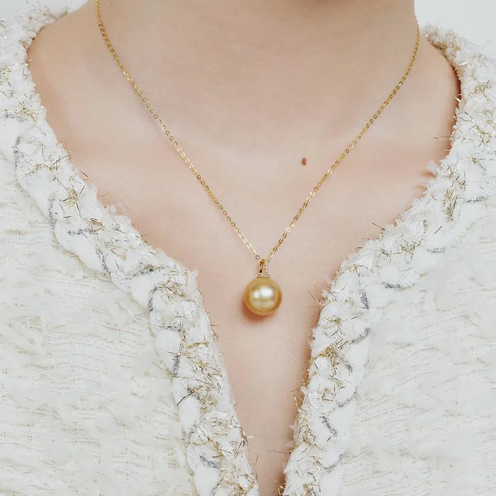 Necklaces Pearly Lustre 18K Solid Gold South Sea Golden Pearl Necklace KN00240