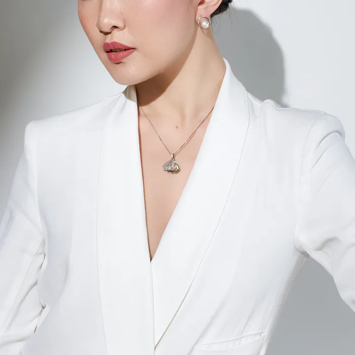 Necklaces Wonderland Freshwater Pearl Necklace WN00062 Pearly Lustre