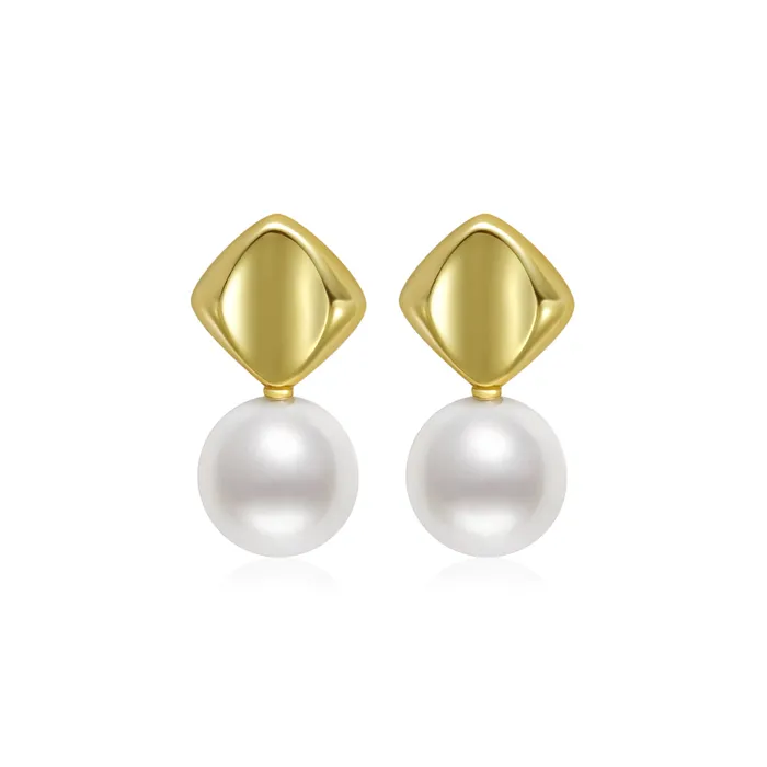 Pearly Lustre Earrings Elegant Freshwater Pearl Earrings WE00718