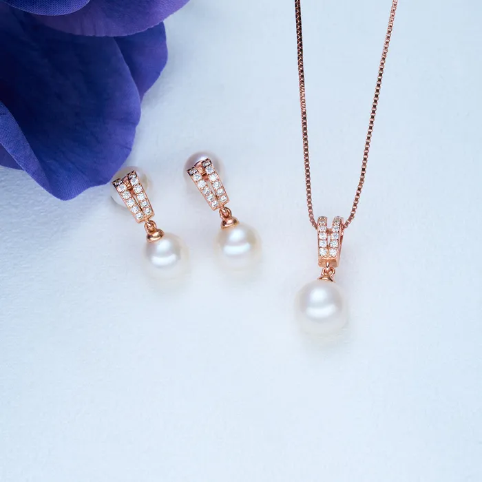 Pearly Lustre Earrings Elegant Freshwater Pearl Set WS00070