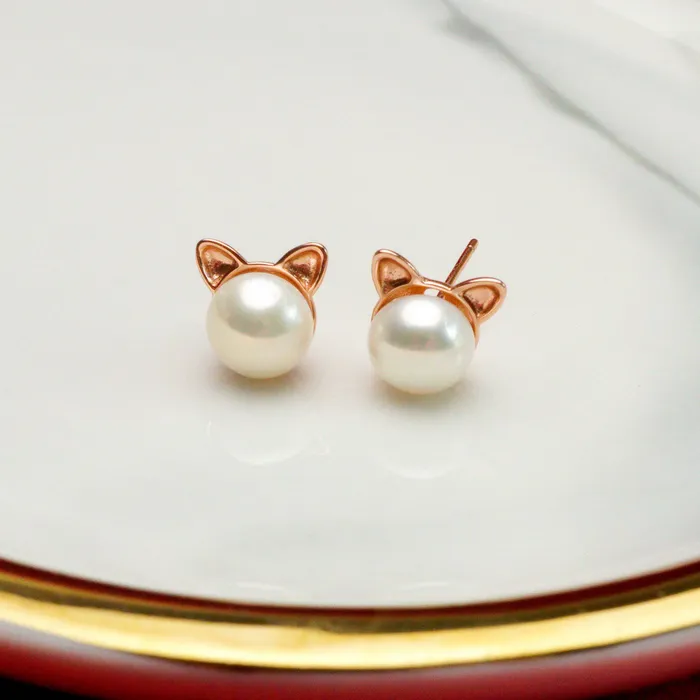 Pearly Lustre Earrings Wonderland Freshwater Pearl Earrings WE00060