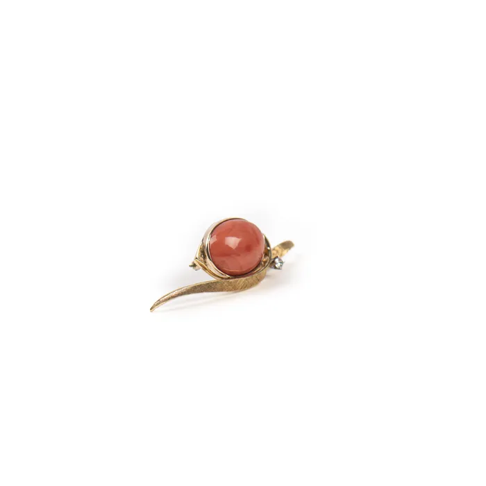 PreOwned Coral and Diamond Brooch STORE 5a Necklaces