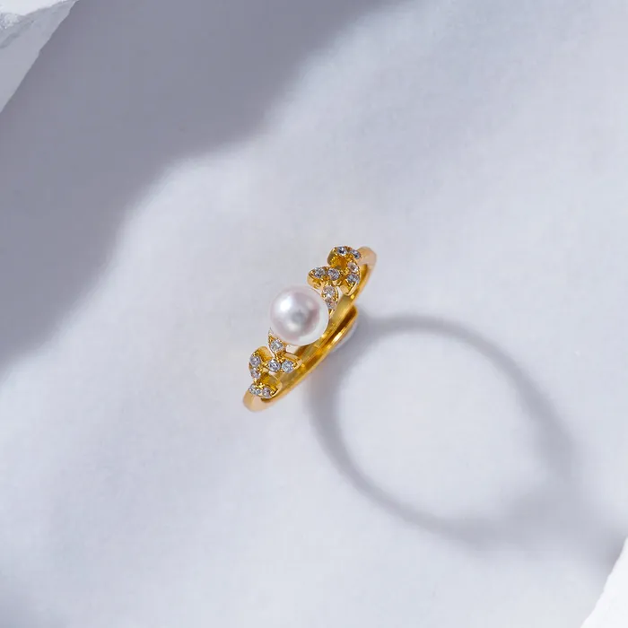 Rings Pearly Lustre Elegant Freshwater Pearl Ring WR00204