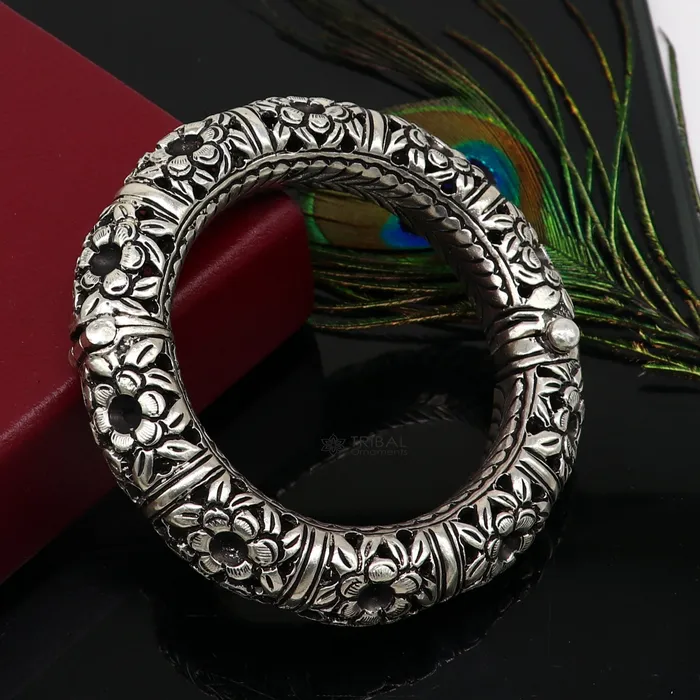 TRIBAL ORNAMENTS 925 sterling silver handmade fabulous flower work vintage chitai work Cultural bangle bracelet kada excellent traditional jewelry nsk689 Bracelets