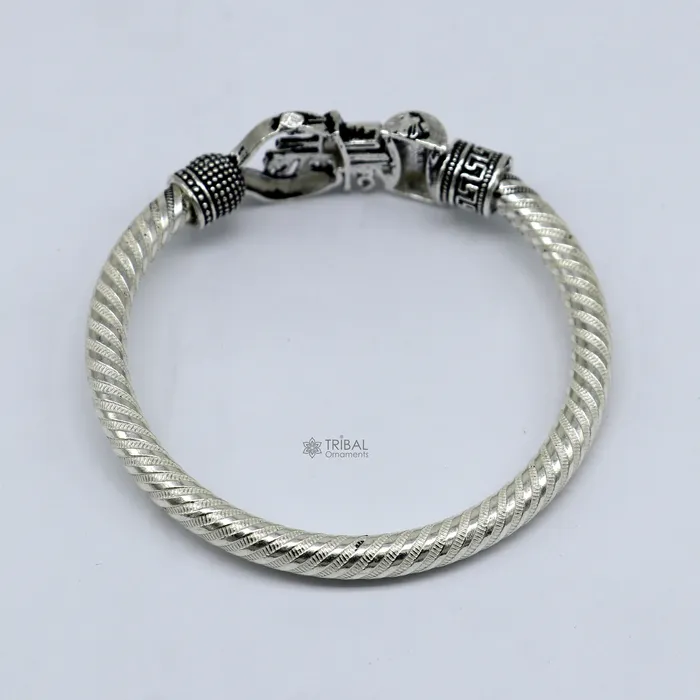 TRIBAL ORNAMENTS Bracelets Handmade Sterling silver Lord Shiva Trident Kada Mahakal bracelet Rudraksh bracelet customized babhubali bangle kada giftig jewelry nsk696 TRIBAL ORNAMENTS Bracelets Handmade Sterling silver Lord Shiva Trident Kada Mahakal bracelet Rudraksh bracelet customized babhubali bangle kada giftig jewelry nsk696