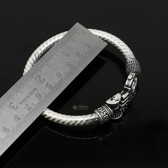 TRIBAL ORNAMENTS Bracelets Handmade Sterling silver Lord Shiva Trident Kada Mahakal bracelet Rudraksh bracelet customized babhubali bangle kada giftig jewelry nsk696 TRIBAL ORNAMENTS Bracelets Handmade Sterling silver Lord Shiva Trident Kada Mahakal bracelet Rudraksh bracelet customized babhubali bangle kada giftig jewelry nsk696