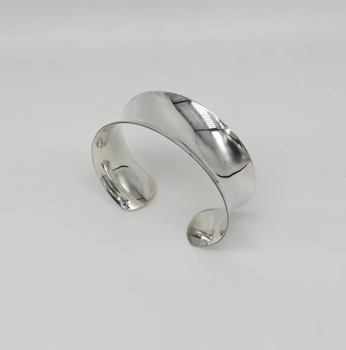 TRIBAL ORNAMENTS Bracelets Pure 925 sterling silver fabulous bright shiny curved bracelet new trendy modern fancy Bollywood style elegant cuff bangle bracelet cuff19 TRIBAL ORNAMENTS Bracelets Pure 925 sterling silver fabulous bright shiny curved bracelet new trendy modern fancy Bollywood style elegant cuff bangle bracelet cuff19