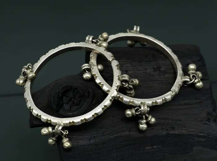 TRIBAL ORNAMENTS Bracelets Solid silver handmade vintage antique traditional banjara bangle bracelet with jingling bells indian ethnic tribal bangles for girls sba23
