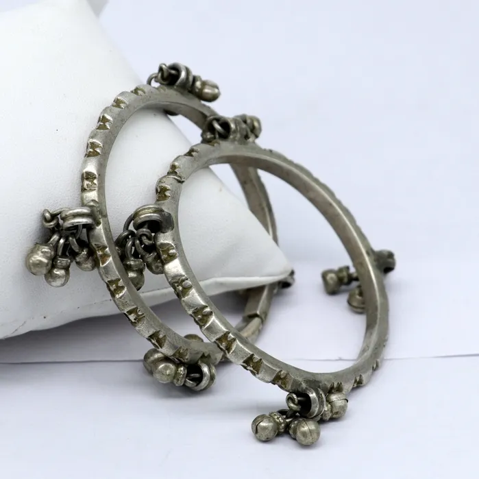 TRIBAL ORNAMENTS Bracelets Solid silver handmade vintage antique traditional banjara bangle bracelet with jingling bells indian ethnic tribal bangles for girls sba23