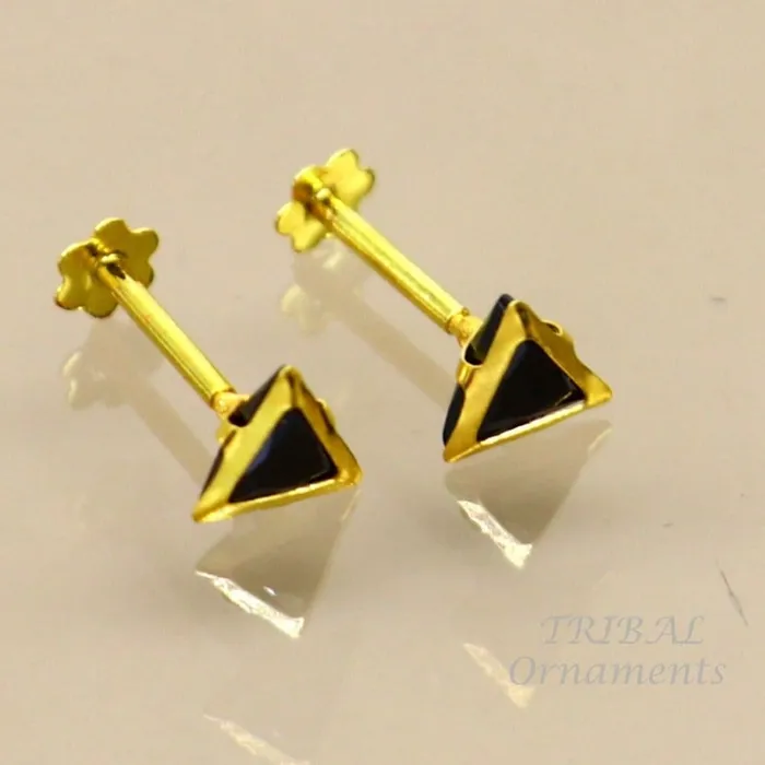 TRIBAL ORNAMENTS Earrings 4mm 18kt yellow gold handmade single stone Triangle shape stud earring cartilage earring customized unisex screw back stud jewelry er150 TRIBAL ORNAMENTS Earrings 4mm 18kt yellow gold handmade single stone Triangle shape stud earring cartilage earring customized unisex screw back stud jewelry er150