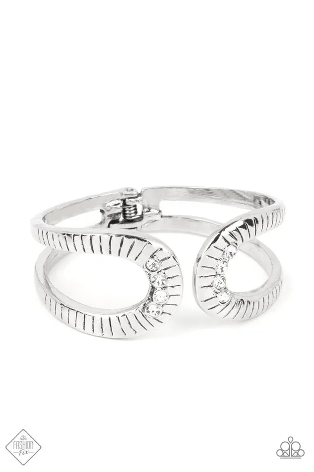 Bracelets Paparazzi Jewelry Paparazzi Bracelet Desert Prosperity White Bracelets Paparazzi Jewelry Paparazzi Bracelet Desert Prosperity White