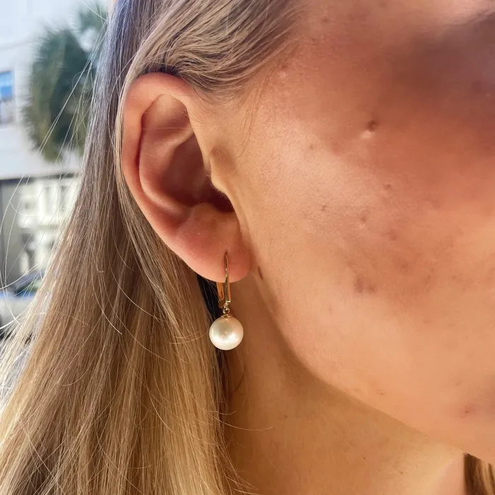 Croghans Earrings Freshwater Pearl Drop 14K Yellow Gold Leverback Earrings
