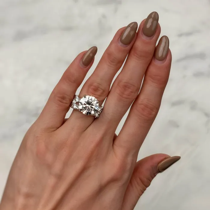 Diamond Source NYC Rings 14k White Gold Engagement Ring Set with 600ct Center Labgrown Round Cut Diamond SET1762500