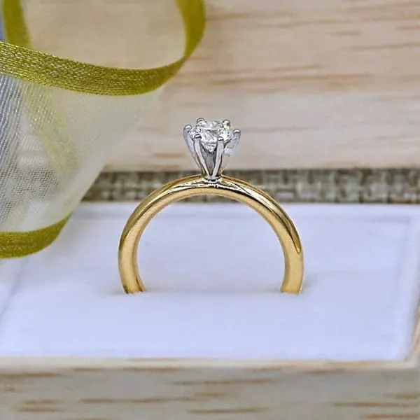 Diamond Source NYC Rings Yellow Gold Solitaire Engagement Ring with Natural Round Diamond ENG2505