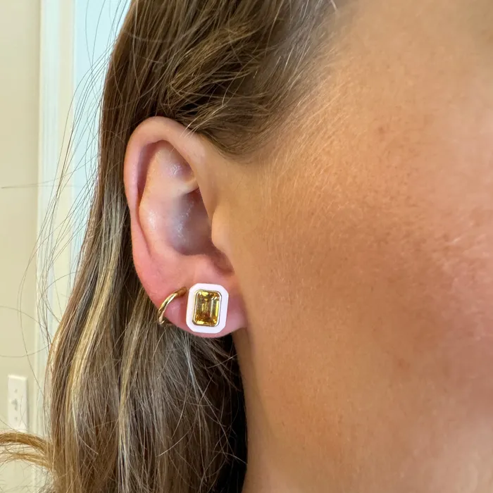 Earrings Goshwara Goshwara Citrine Pink Enamel 18K Gold Stud Earrings