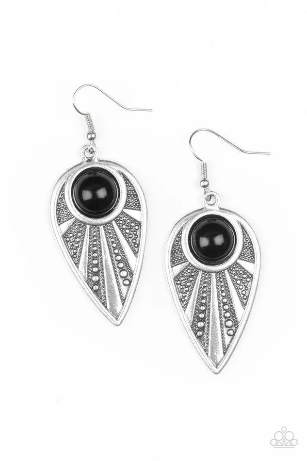 Earrings Paparazzi Earring Take A WALKABOUT Black Paparazzi Jewelry