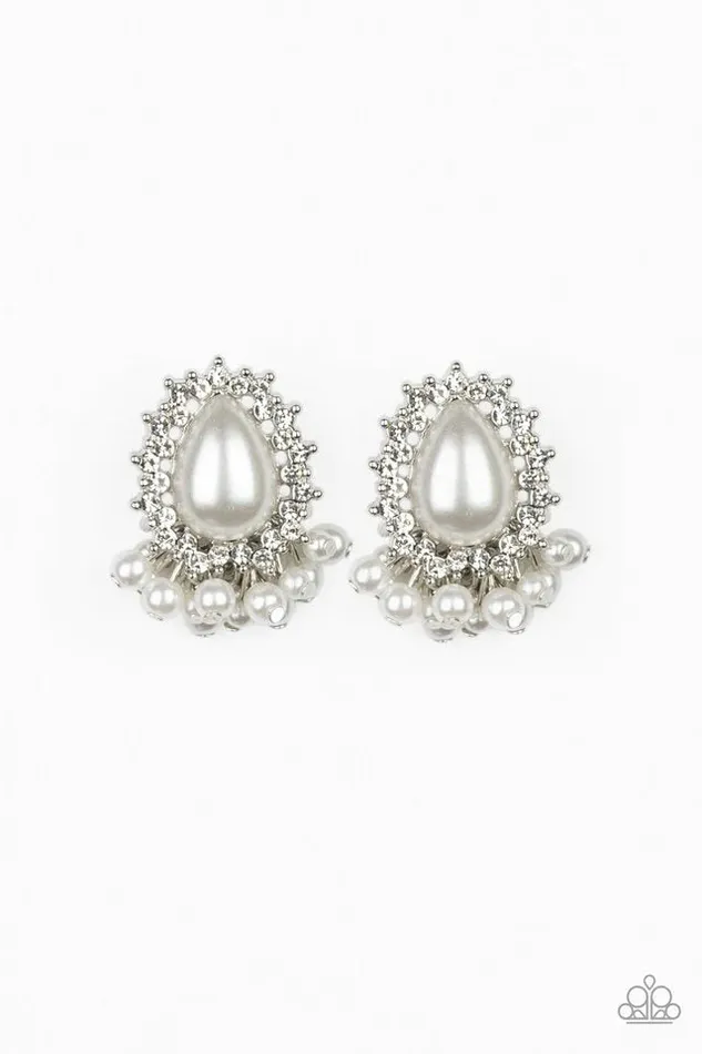 Earrings Paparazzi Jewelry Paparazzi Earring Castle Cameo White