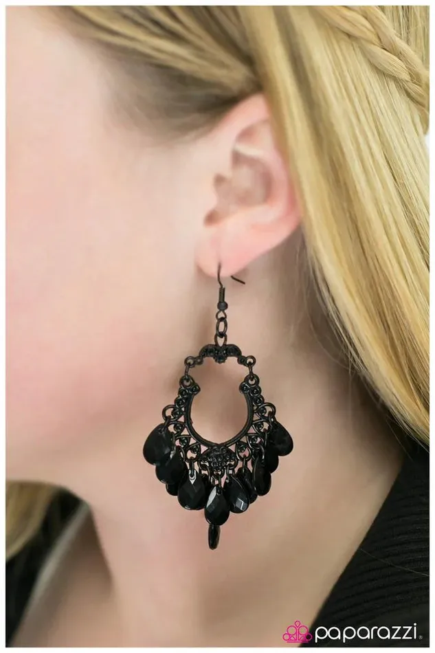 Earrings Paparazzi Jewelry Paparazzi Earring Drop It Black