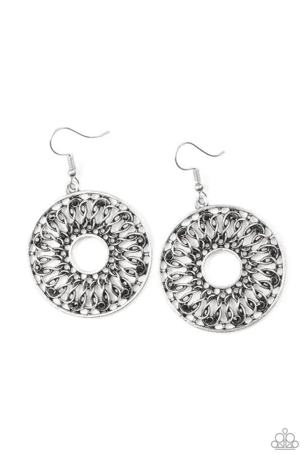 Earrings Paparazzi Jewelry Paparazzi Earring Malibu Musical Black