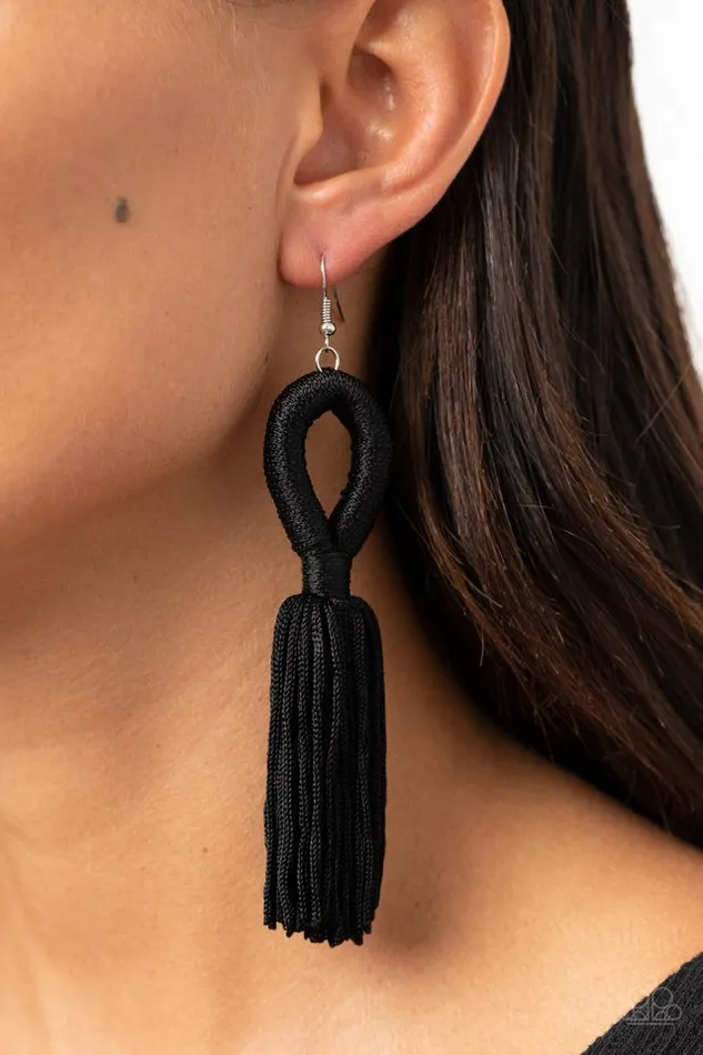 Earrings Paparazzi Jewelry Paparazzi Earring Tassels and Tiaras Black