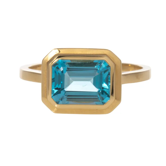 Goshwara EmeraldCut Blue Topaz Bezel Set 18K Gold Ring Goshwara Rings