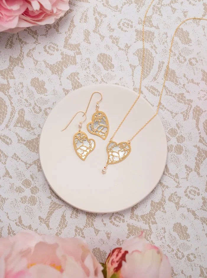 Holly Yashi Necklaces Valena Necklace in Silver Gold