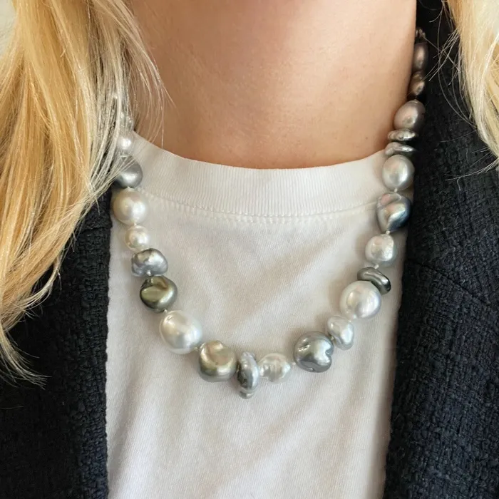Necklaces Croghans Tahitian South Sea Pearl 14K White Gold Ball Clasp Necklace