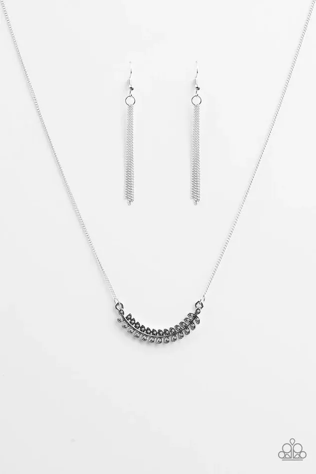 Necklaces Paparazzi Jewelry Paparazzi Necklace Flying Colors Silver