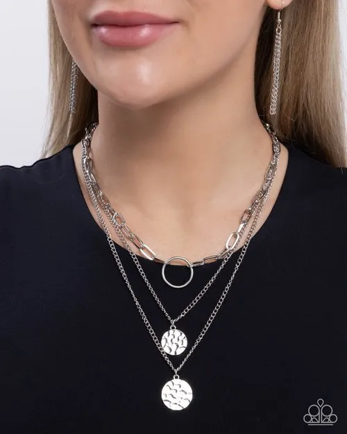Necklaces Paparazzi Necklace Hammered Halo Silver Paparazzi Jewelry