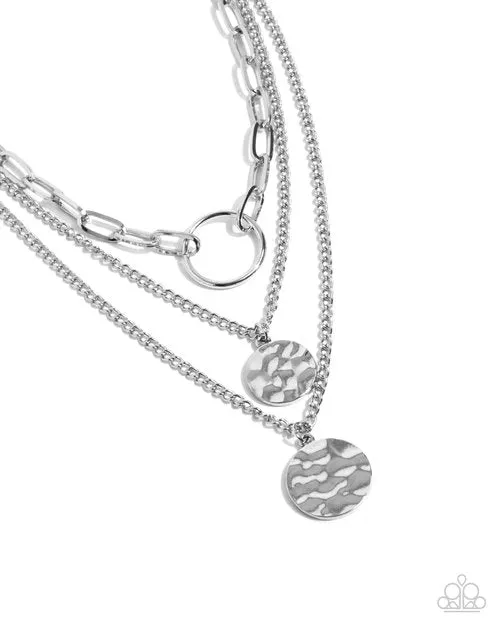 Necklaces Paparazzi Necklace Hammered Halo Silver Paparazzi Jewelry