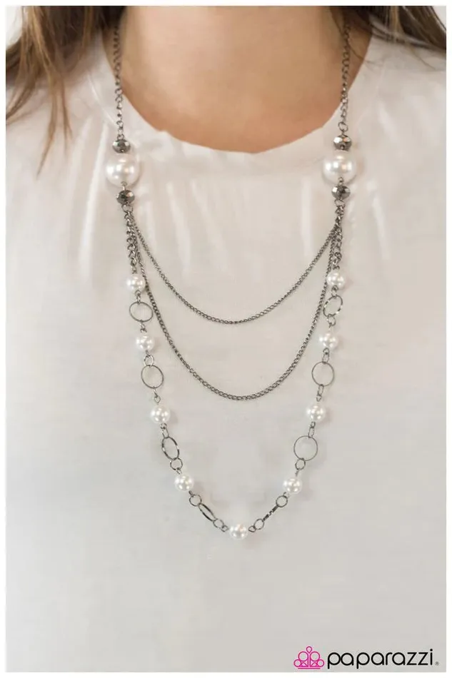 Necklaces Paparazzi Necklace Keep The Mystery Alive White Paparazzi Jewelry