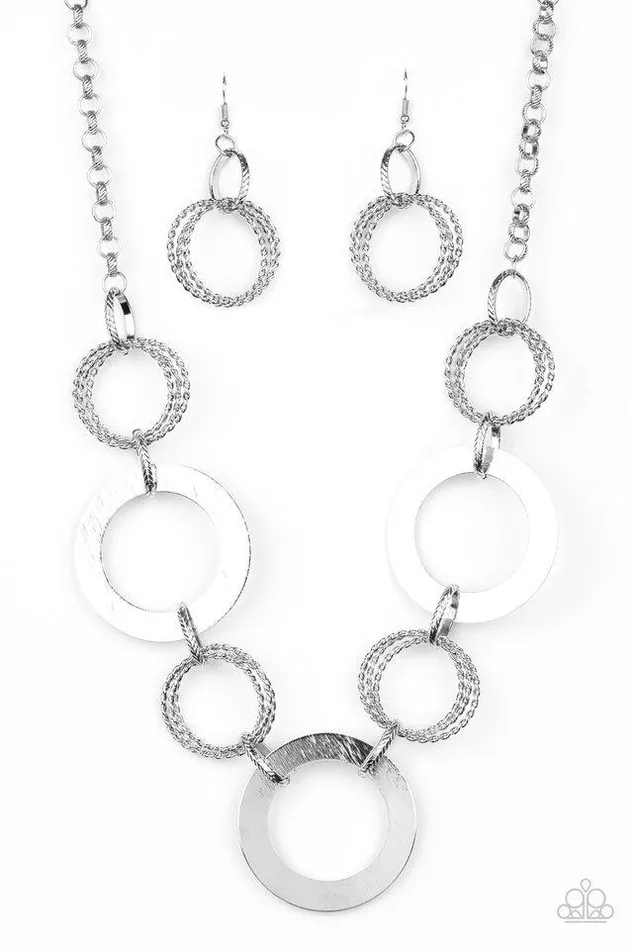 Necklaces Paparazzi Necklace Ringed in Radiance Silver Paparazzi Jewelry