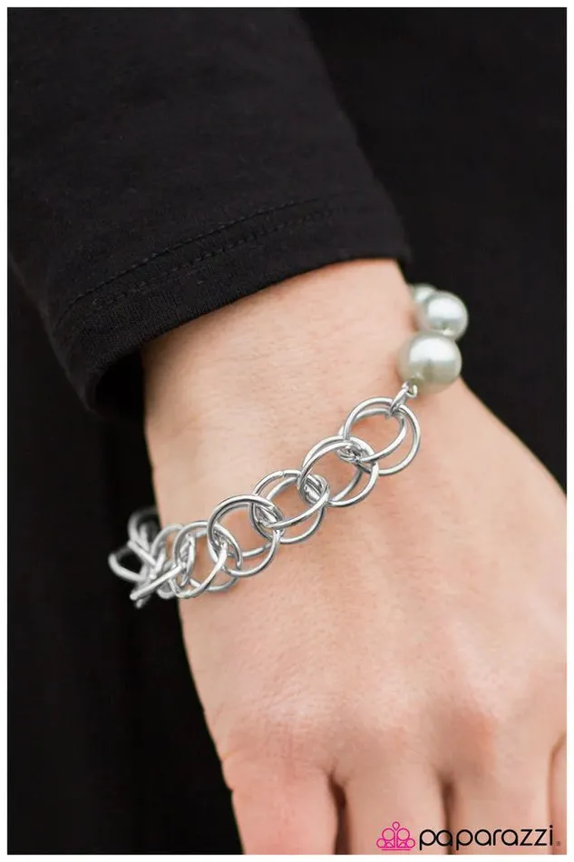 Paparazzi Bracelet Divinely Divine Green Paparazzi Jewelry Bracelets