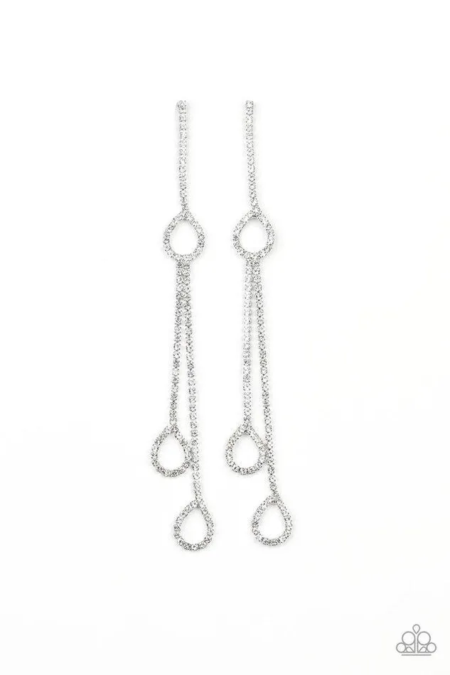 Paparazzi Earring Chance of REIGN White Paparazzi Jewelry Earrings