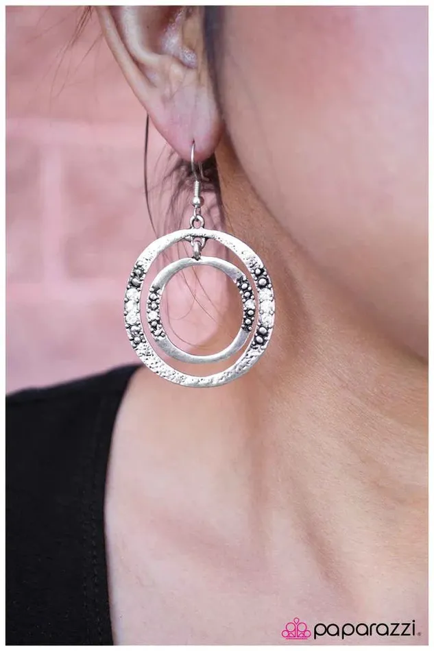 Paparazzi Earring Round and Round Silver Paparazzi Jewelry Earrings