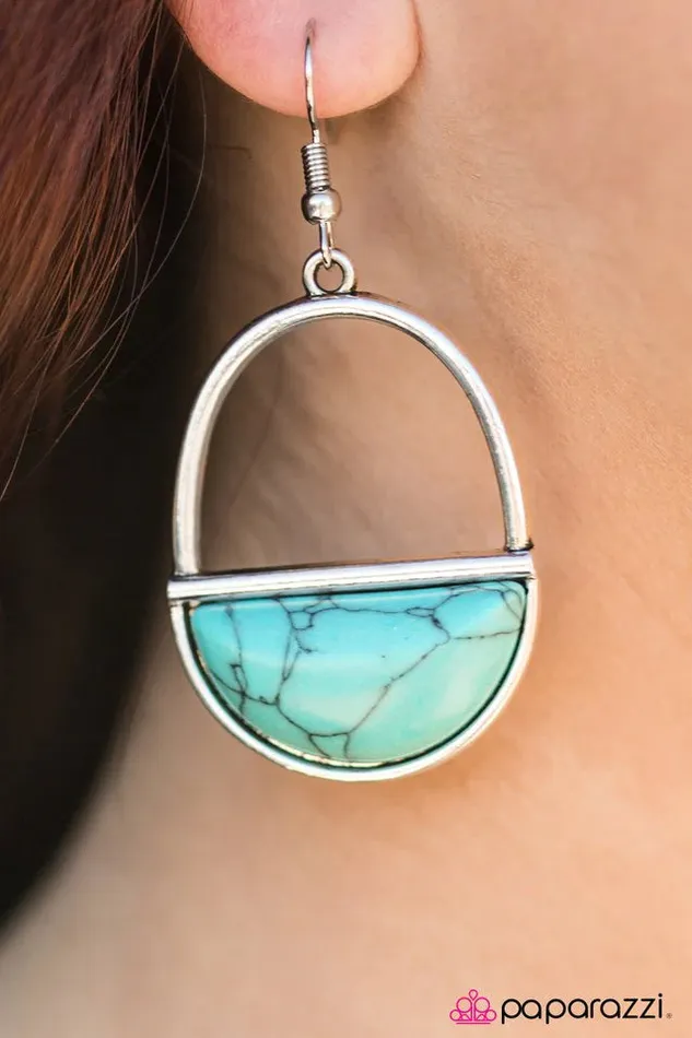 Paparazzi Earring Stone Horizons Blue Paparazzi Jewelry Earrings