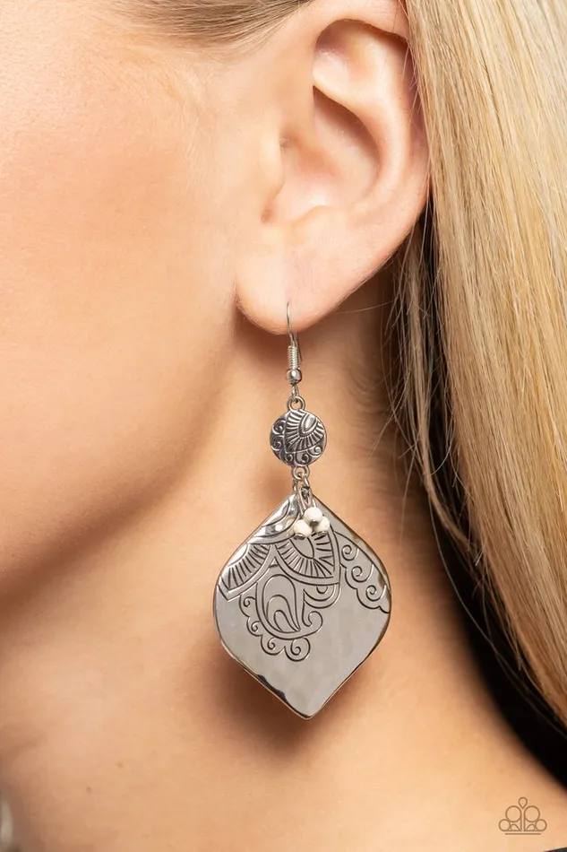 Paparazzi Earring Tropical Terrace White Paparazzi Jewelry Earrings