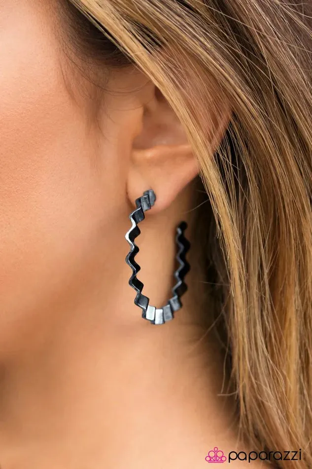 Paparazzi Earring You ComPLEAT Me Black Paparazzi Jewelry Earrings