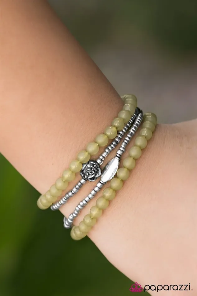 Paparazzi Jewelry Bracelets Paparazzi Bracelet Playing It Cool Green