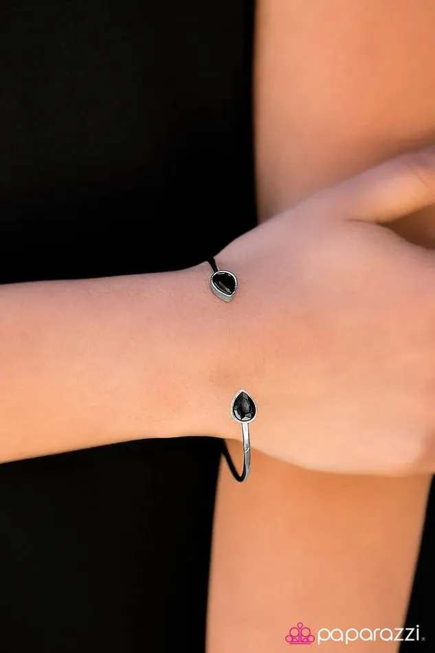 Paparazzi Jewelry Bracelets Paparazzi Bracelet Risk of Rain Black